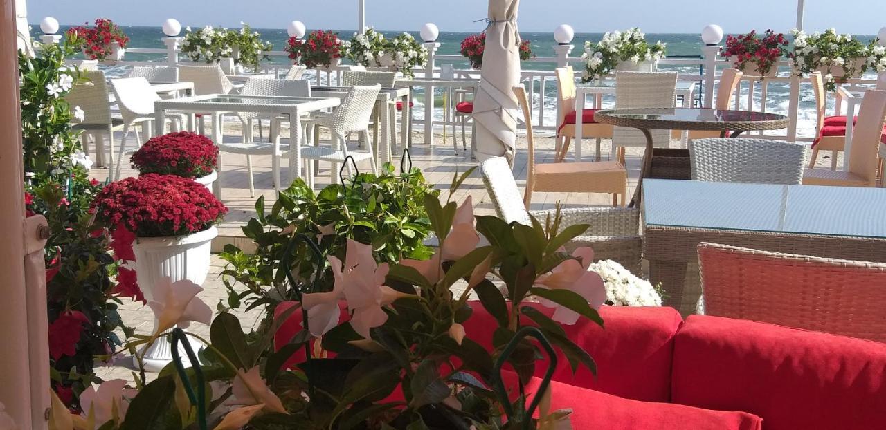 Shalanda Hotel Odessa Buitenkant foto