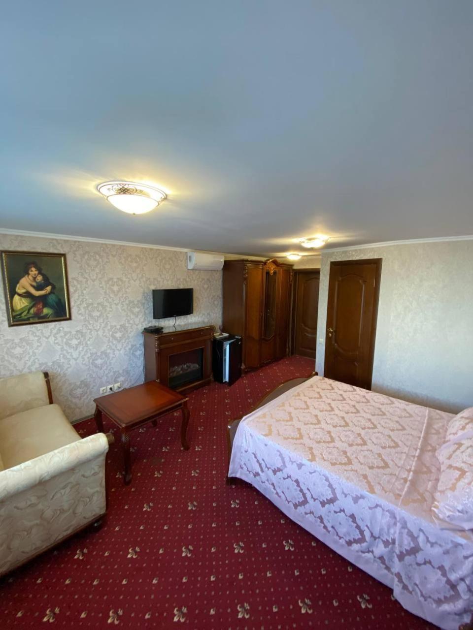 Shalanda Hotel Odessa Buitenkant foto