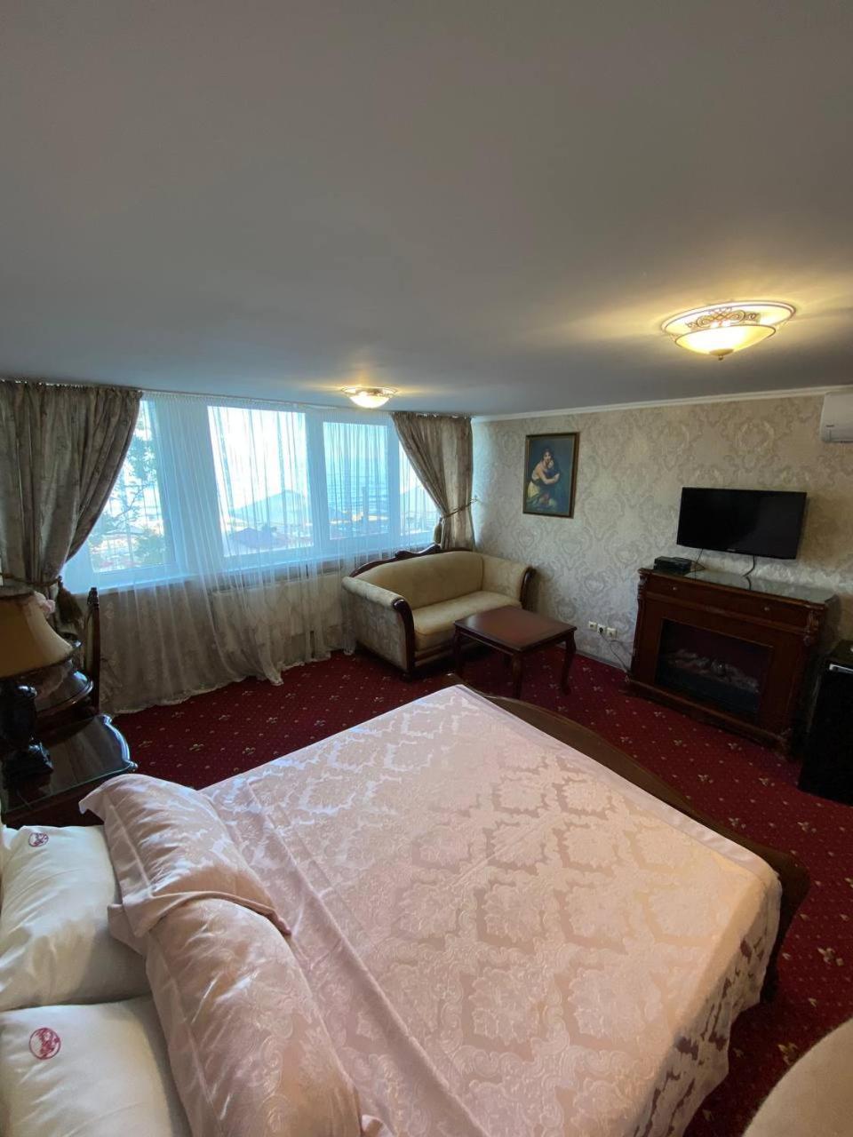 Shalanda Hotel Odessa Buitenkant foto