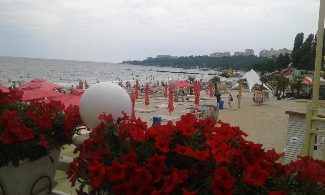 Shalanda Hotel Odessa Buitenkant foto
